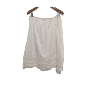 Vintage Ivory Nylon Tricot Half Slip Tiered Lace Beau Trix 2x W 30/35 In 80s